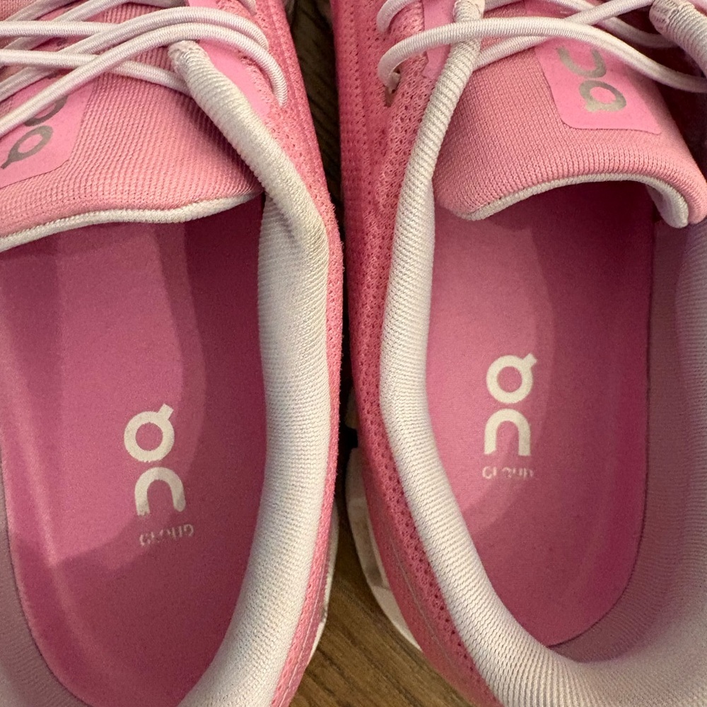 ON Women's Cloud 6 Pink (Raspberry) Athletic Shoes - Picture 4 of 6